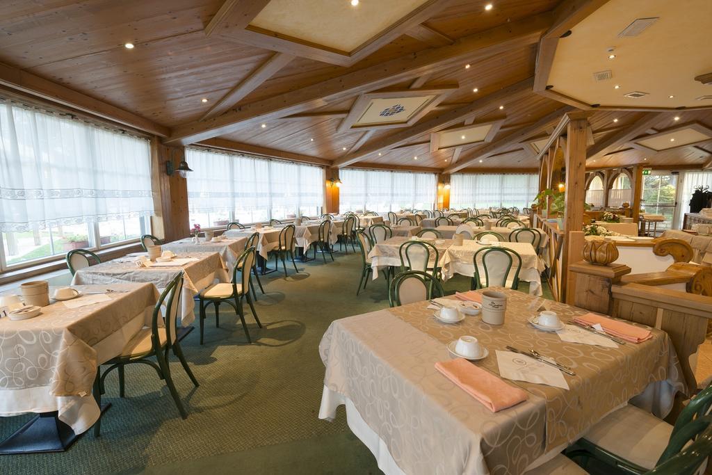 Hotel Bavaria Levico Terme Ngoại thất bức ảnh