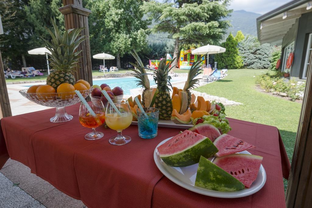 Hotel Bavaria Levico Terme Ngoại thất bức ảnh