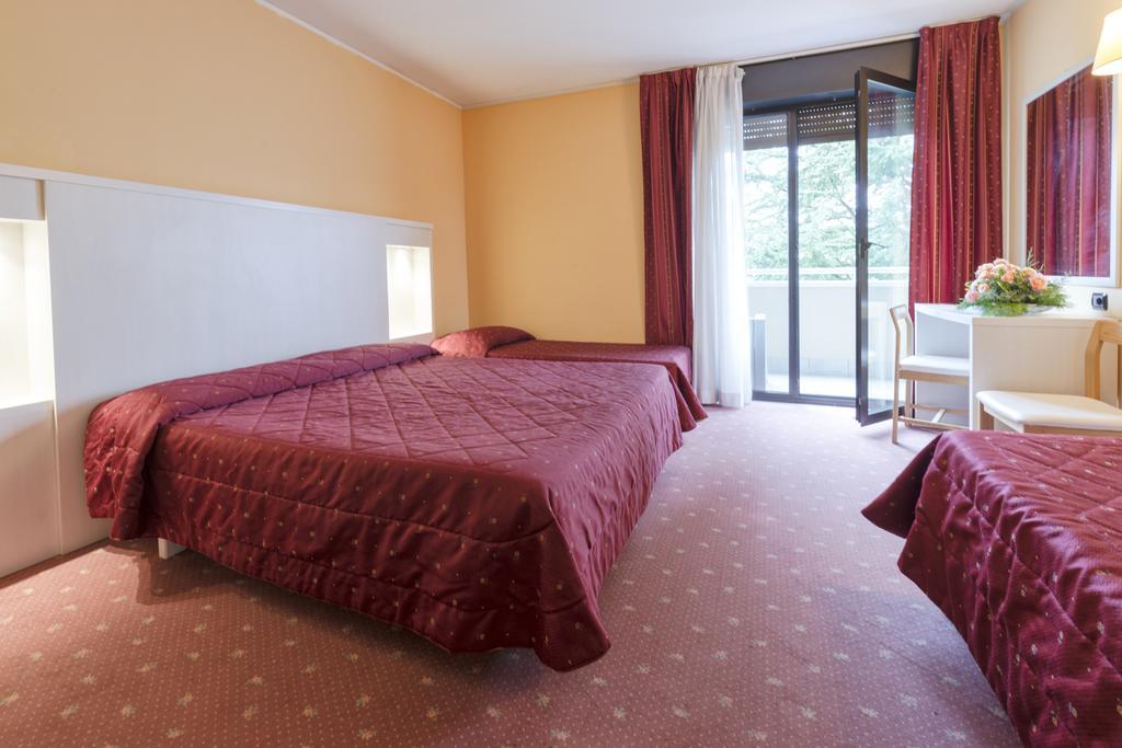Hotel Bavaria Levico Terme Ngoại thất bức ảnh