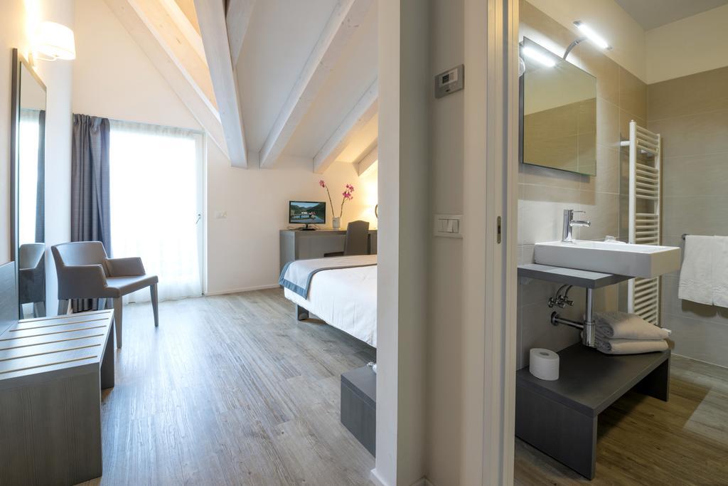 Hotel Bavaria Levico Terme Ngoại thất bức ảnh