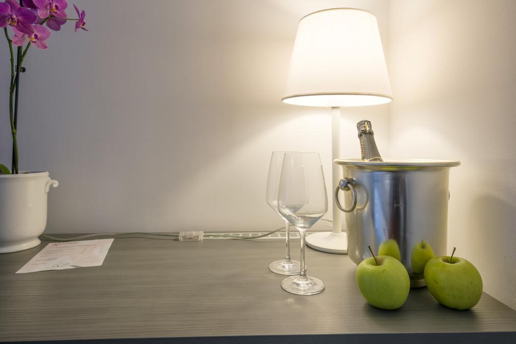 Hotel Bavaria Levico Terme Ngoại thất bức ảnh